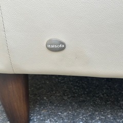 italsofa イタリア　ソファ　ホワイト　2人掛けの画像