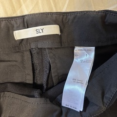 SLY ズボンの画像