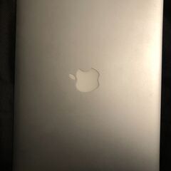 「MacBook Air 13インチ Mid 2013 MD760J/A (Core-i5/4GB/128GB)」 Core i5搭載 /メモリー4GB / SSD-128GB / MacOS(Sequoia15.6.1版－Patcher利用) ＋Office2019＋iMovie（10.4.3版）とWindows11(最新25H2版)＆OfficeProPlusの選択起動可能 / Webカメラ / Bluetooth / USB3.0 / 無線LANの画像