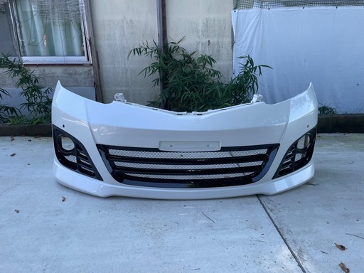 アルファード　フロントバンパー