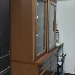 食器棚　差し上げますの画像