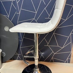 カウンターチェア
の画像