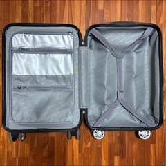 キャリーバッグの画像