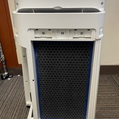 シャープ　加湿空気清浄機　KC-N50-W 2020年製 ホワイト 家電の画像