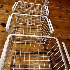 棚下収納ラックの画像