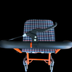 折りたたみ軽量シルバーカー 座面付き 三輪キャリーカート チェック柄 オレンジの画像