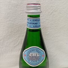 海外・日本製品のサルベージ品　S.PELLEGRINO　イタリア産　微炭酸水　750ml　１本の価格です。の画像