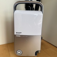 シャープ床移動型電気掃除機EC-KP15P-Wの画像