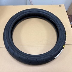 前輪110/70-17M/C 54H 後輪140/70-17M/C 66Hの画像