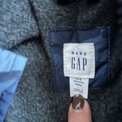GAP ベビー　アウター　の画像