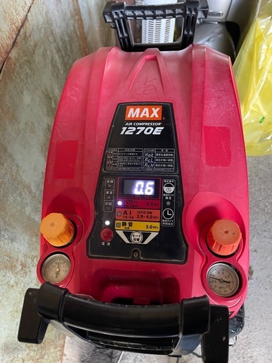 ★MAXエアコンプレッサ　AK-HH1270E
