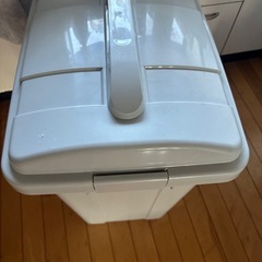 ゴミ箱90サイズの画像