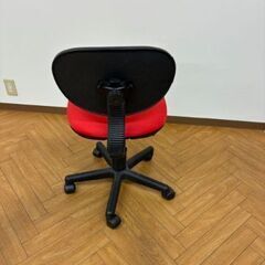 キャスター付いすの画像