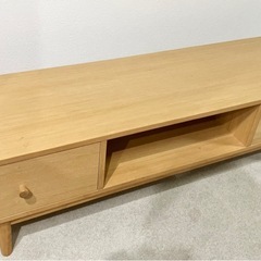 テレビボードの画像