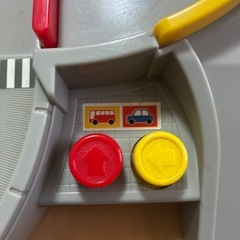 トミカワールド トミカと走ろう！ぐるぐるバスタウンの画像