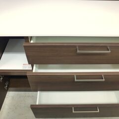 キッチンボード　高さ約200㎝の画像