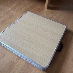 お話中^_^折りたたみテーブル　高さ調節可能　の画像