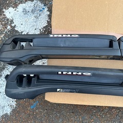INNO  RH477 ルーフレール用キャリの画像