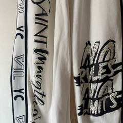 ラインストーンデザイン　ホワイトスウェット　Mの画像