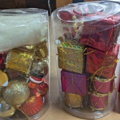 クリスマスツリー＆オーナメント＆ライトの画像