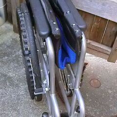 車いす　難有　無料の画像