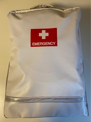 防災プロ 地震対策30点避難セット 未使用 保存水付