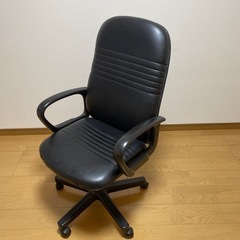 パソコンつく机の画像