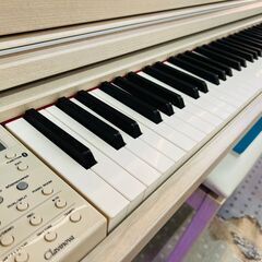 YAMAHA Clavinova CLP-675WA 電子ピアノの画像