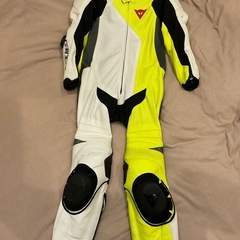 ①ダイネーゼ　レーシングスーツの画像