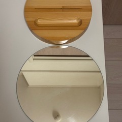 IKEA 丸型卓上鏡
の画像