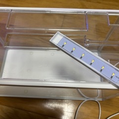 GEX　水槽　ライト付きの画像