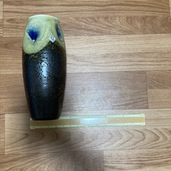花瓶　1回のみ使用　高さ26センチ程度の画像