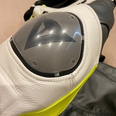 ②ダイネーゼ　レーシングスーツの画像