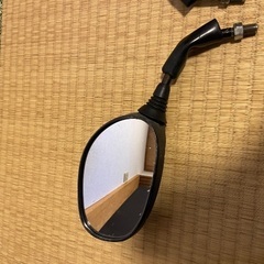 バイク　ミラー　左右の画像