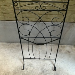 ハンギングバスケットフラワースタンドの画像