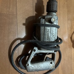 日立製電動ドリルの画像