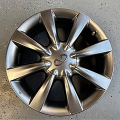 日産　インフィニティ 純正ホイール　18インチの画像