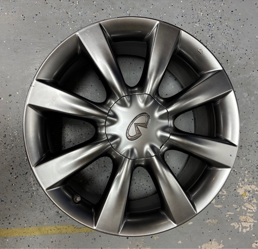 日産　インフィニティ 純正ホイール　18インチ