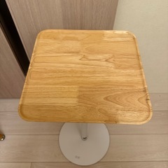 プロジェクタースタンド　の画像