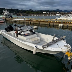 小型船舶の画像