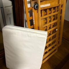 カトージ　ベビーベッドの画像