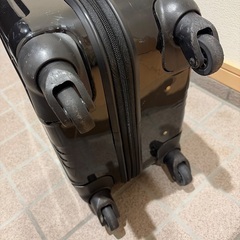 キャリーバッグ 黒の画像