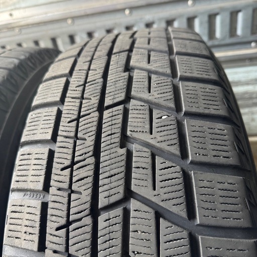 バリ山　YOKOHAMA ヨコハマ　IG60 215/60R17 スタッドレス　タイヤ　2019年製　17インチ