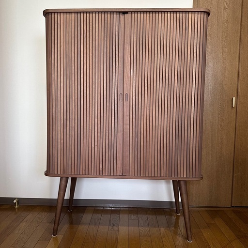 定価22万円｜カナデモノ購入｜北欧スタイルキャビネット オランダ｜ZUIVER(ザイファー)