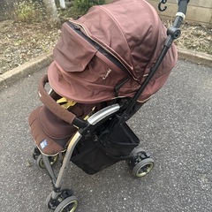 コンビ 両対面ベビーカー ネムリエの画像