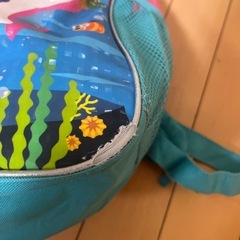 ベイビーシャークリュックの画像