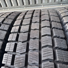 バリ山　BRIDGESTONE FOR TAXI ブリヂストン　ブリジストン　TM-03 175/80R14 スタッドレス　タイヤ　2021年製の画像