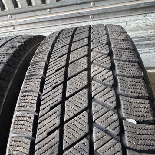 バリ山　BRIDGESTONE ブリヂストン　ブリジストン　VRX3 165/65R14 スタッドレス　タイヤ　2022年製　14インチ