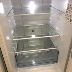 【ジャングルジャングルサカイ石津店】シャープ SHARP SJ-D18J 2023年製 高年式！179L 扉の開閉を左右選べる「つけかえどっちもドア」採用 霜取り不要　クリーニング済み　動作チェックOK　堺市 西区 東区 北区 南区 堺区 石津の画像