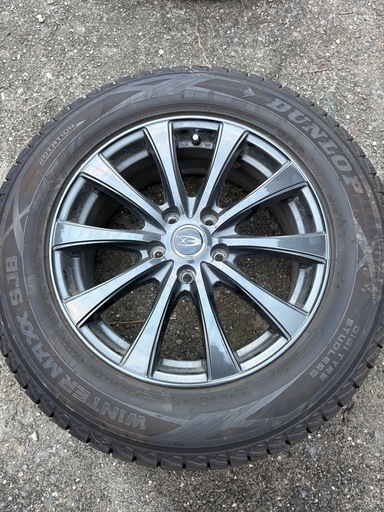 商談中。4本セット　225/65 R17 エクストレイル　RAV４ハリアー　CX8 CX5